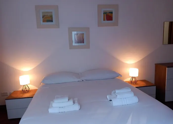 St Peter's View Penthouse 300 Mt Metro A Stop Appartement *